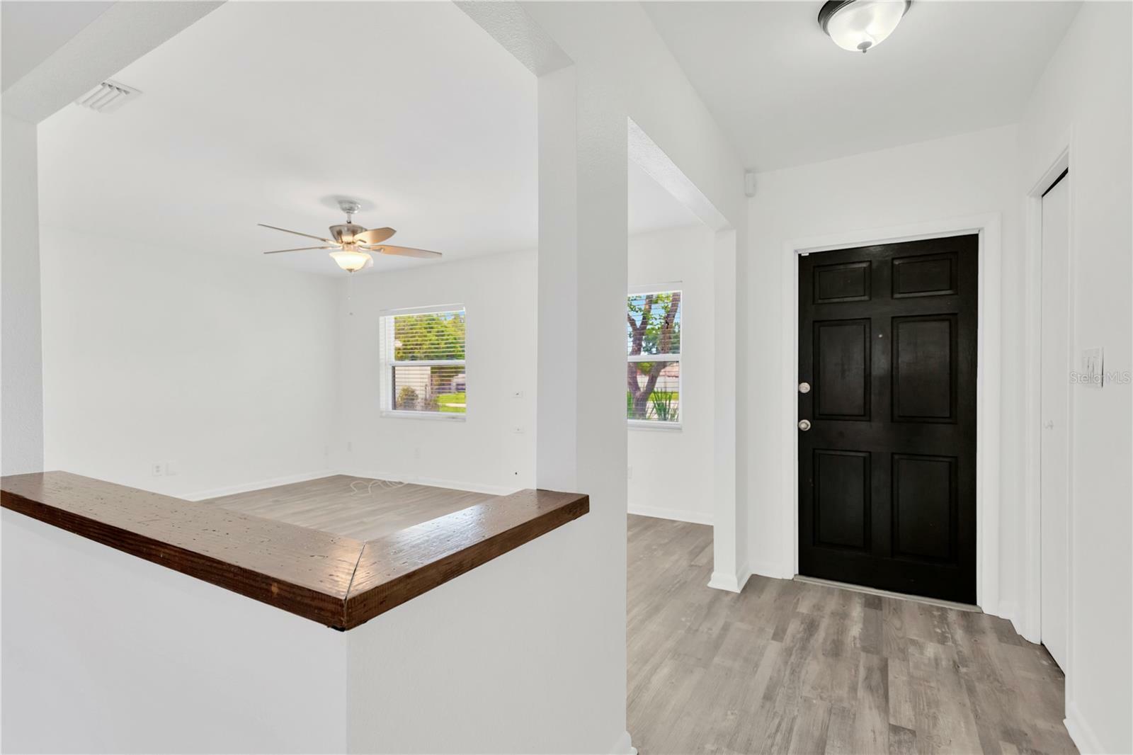 Property Photo: 2325 W Knollwood Place FL 33604