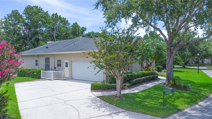 Property Photo: 875 Bentley Green Circle FL 32708