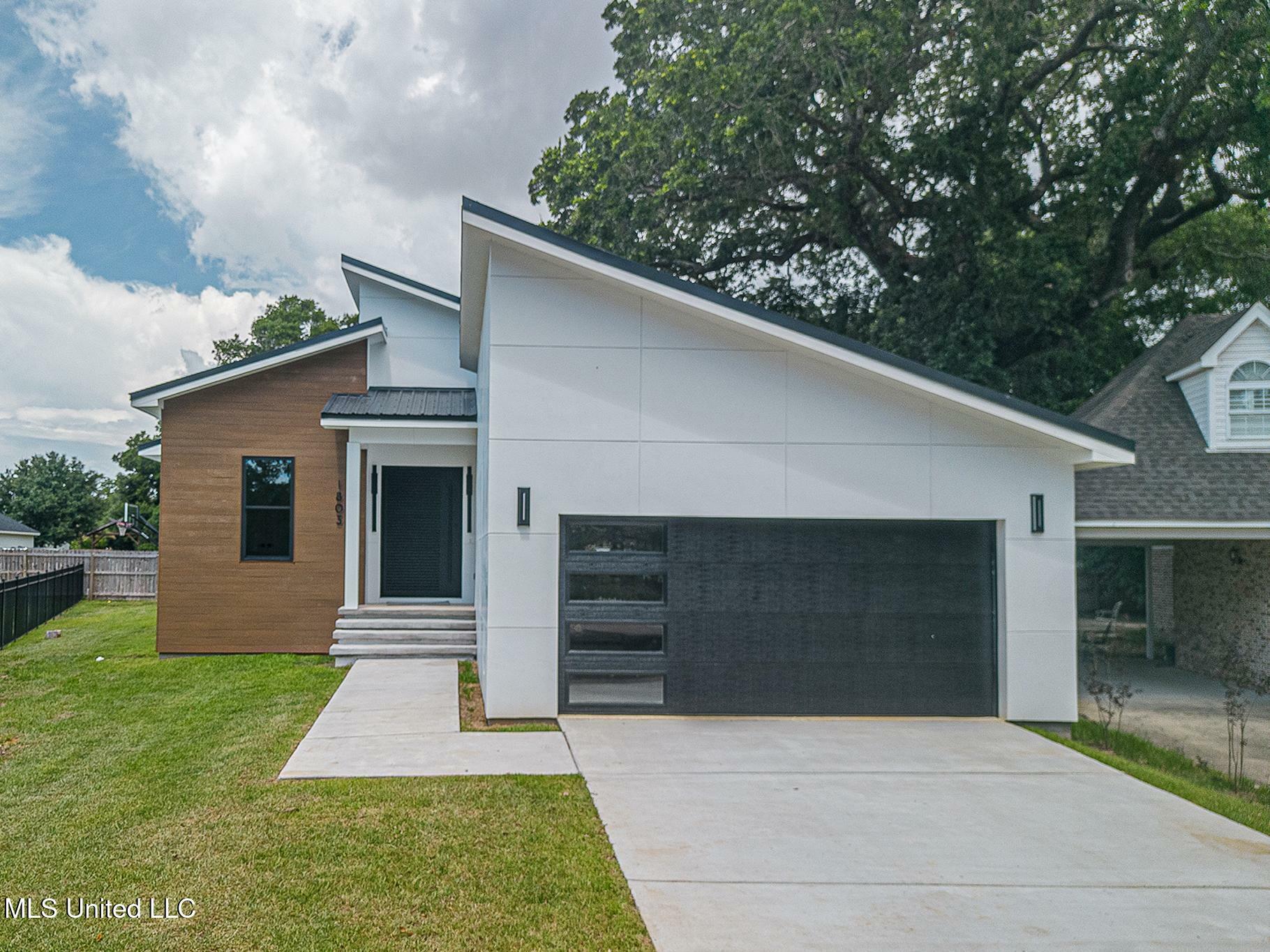 1803 Burton Avenue  Gulfport MS 39507 photo