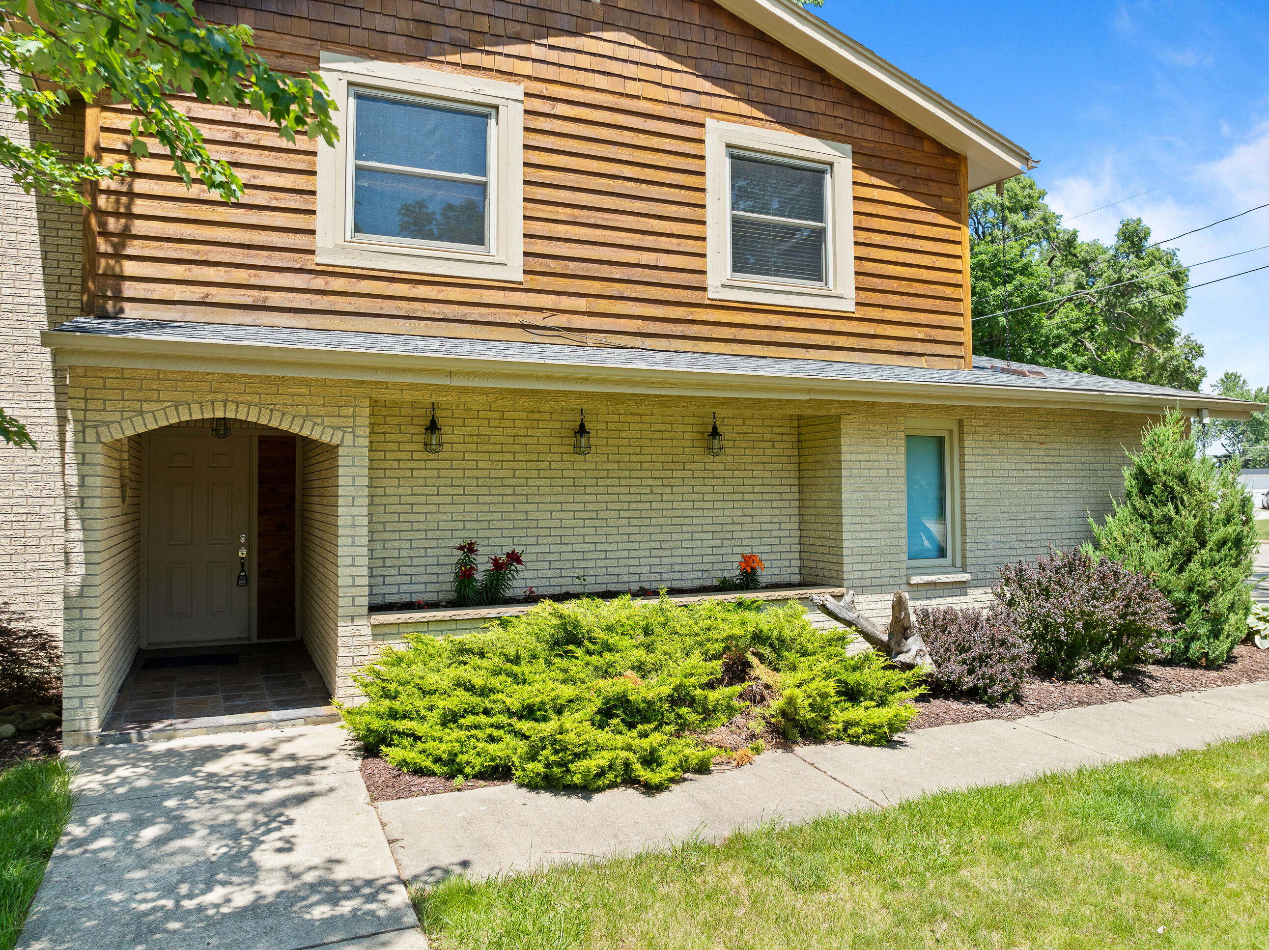 808 Lake Geneva Blvd  Lake Geneva WI 53147 photo