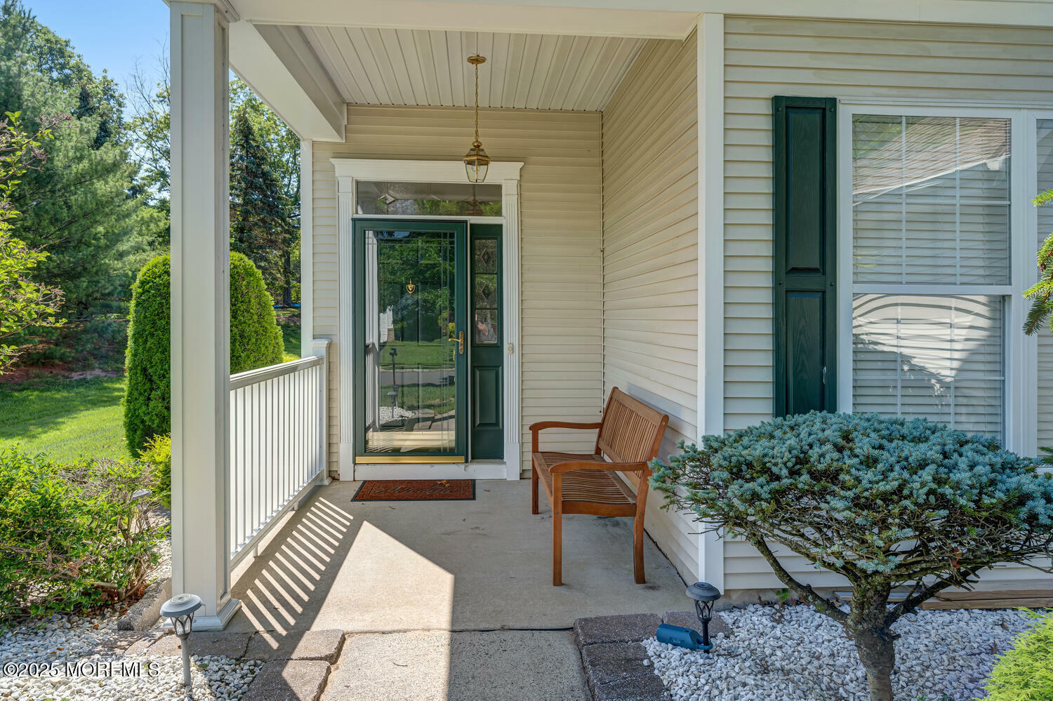 Property Photo:  18 Morningside Court  NJ 08701 