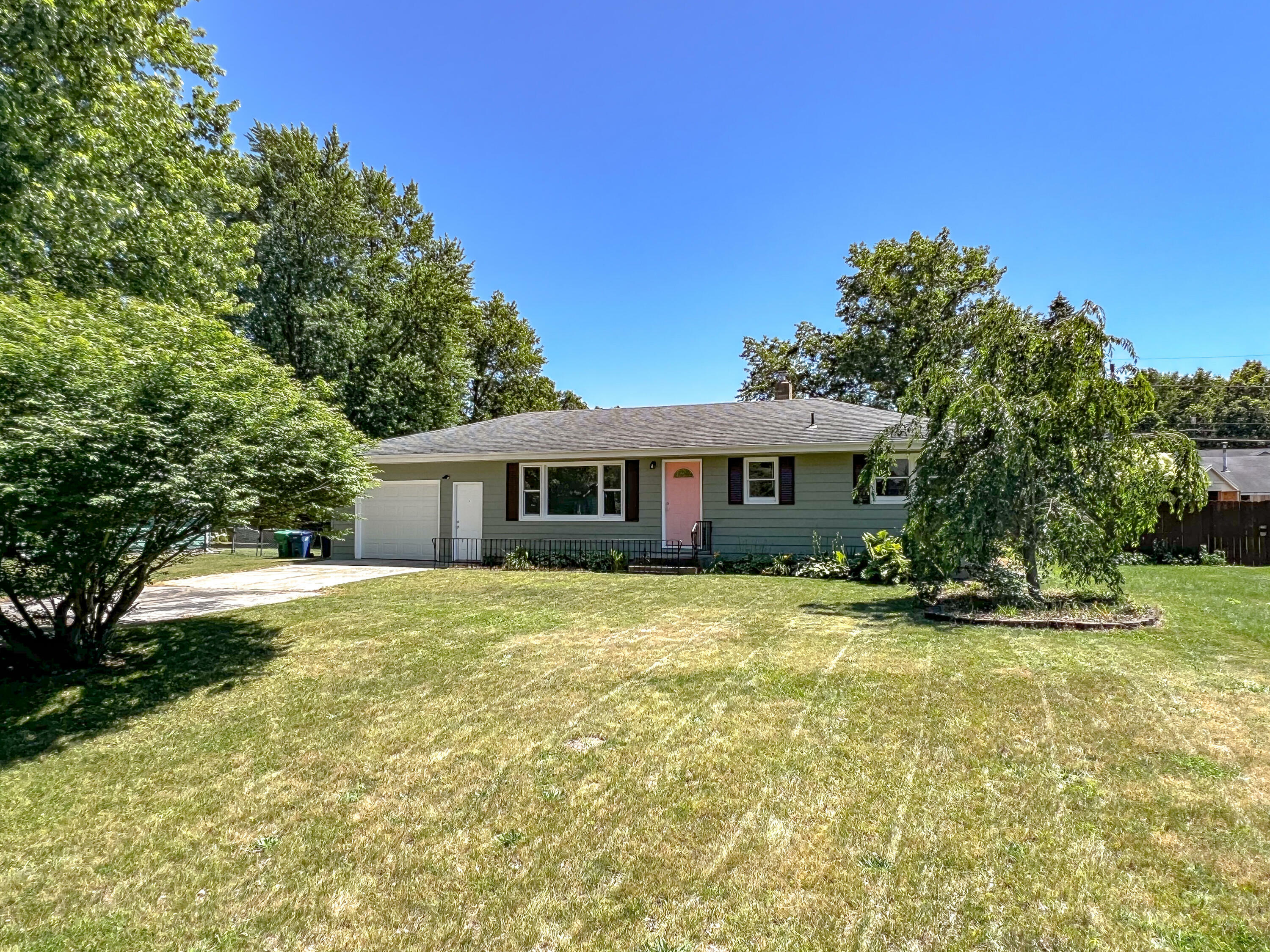 Property Photo:  1750 Jayme Drive  MI 49101 