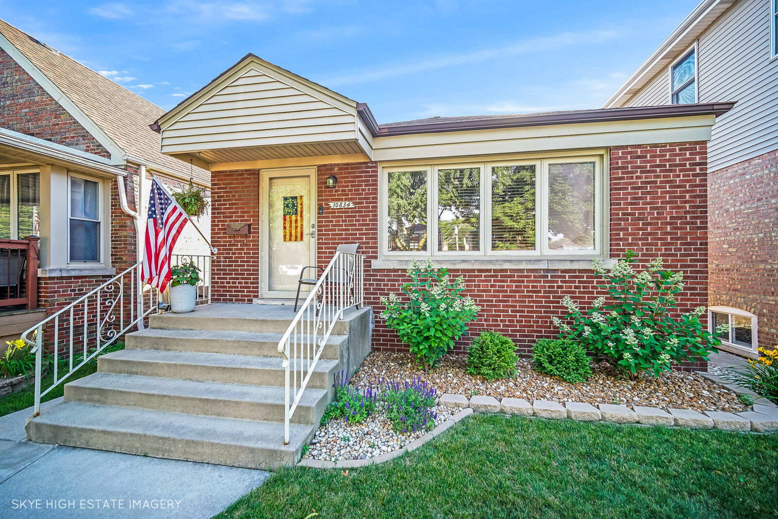 Property Photo:  10834 S Drake Avenue  IL 60655 