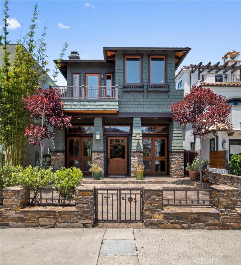 Property Photo: 401 8th Street CA 90266