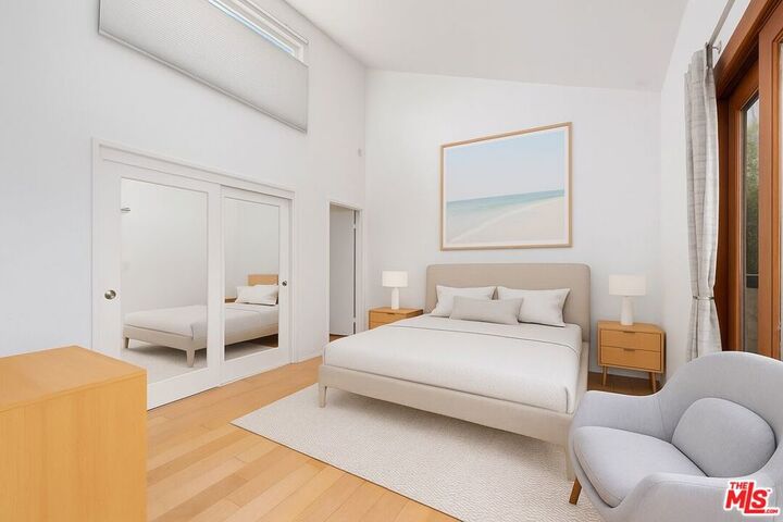 Property Photo: 2016 Euclid Street 15 CA 90405