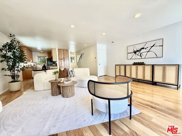 Property Photo:  2016 Euclid Street 15  CA 90405 