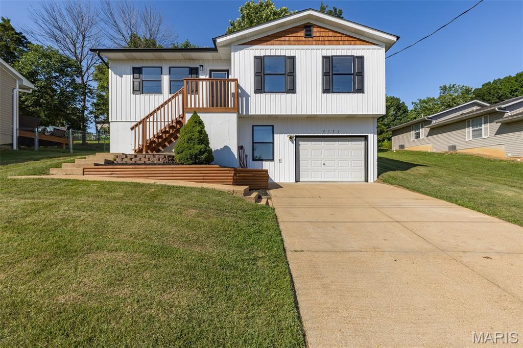 Property Photo: 2120 Meadow Brook Drive MO 63020