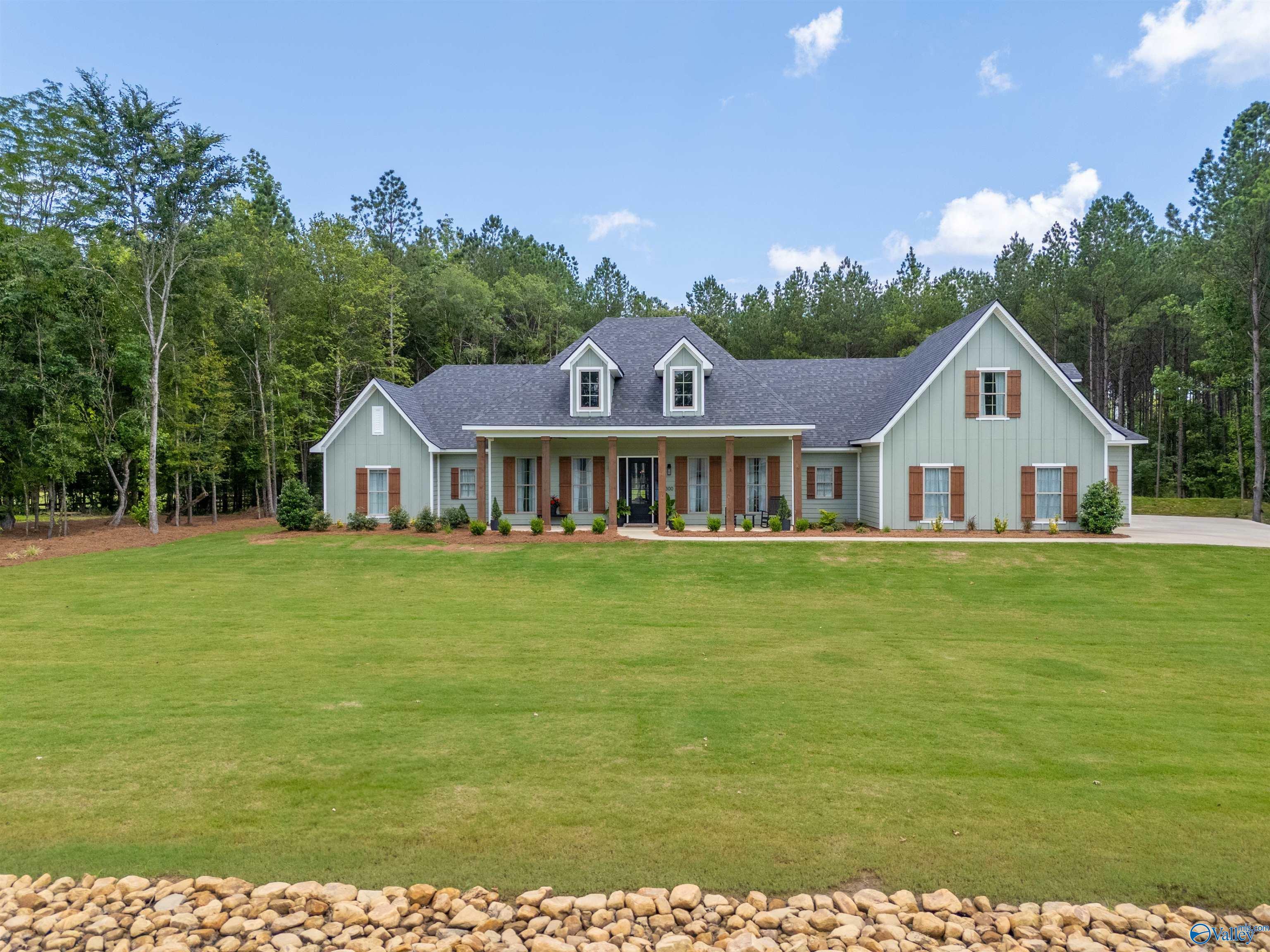 300 Stonewood Trail  Springville AL 35146 photo