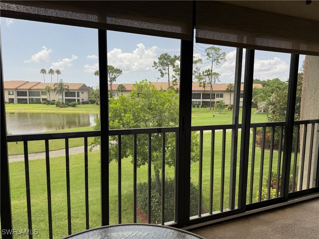 Property Photo:  5590 Trailwinds Drive 421  FL 33907 