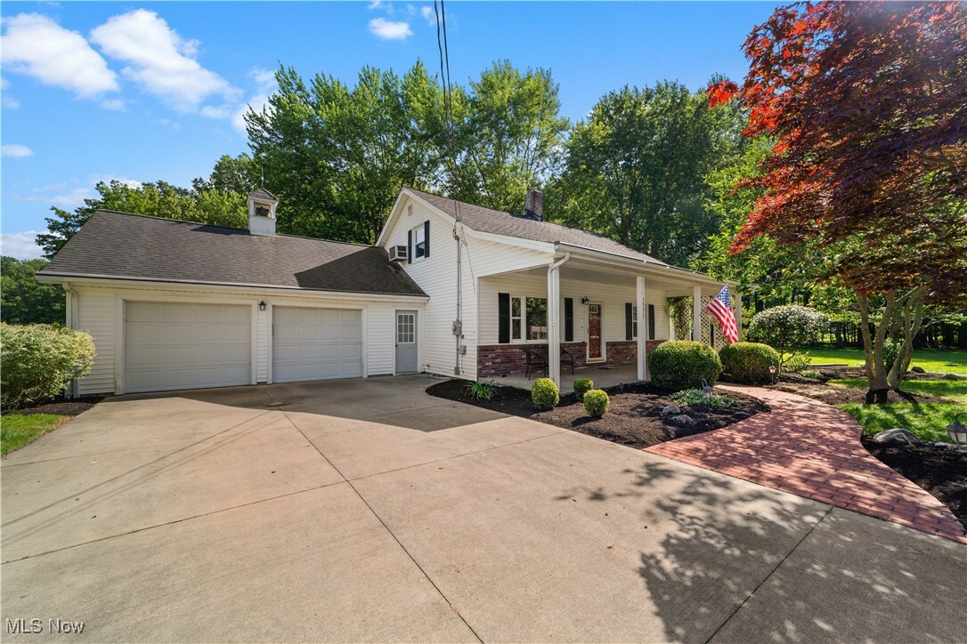 Property Photo: 38471 Otten Road OH 44039