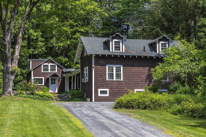 Property Photo:  371 Vt Route 12  VT 05048 