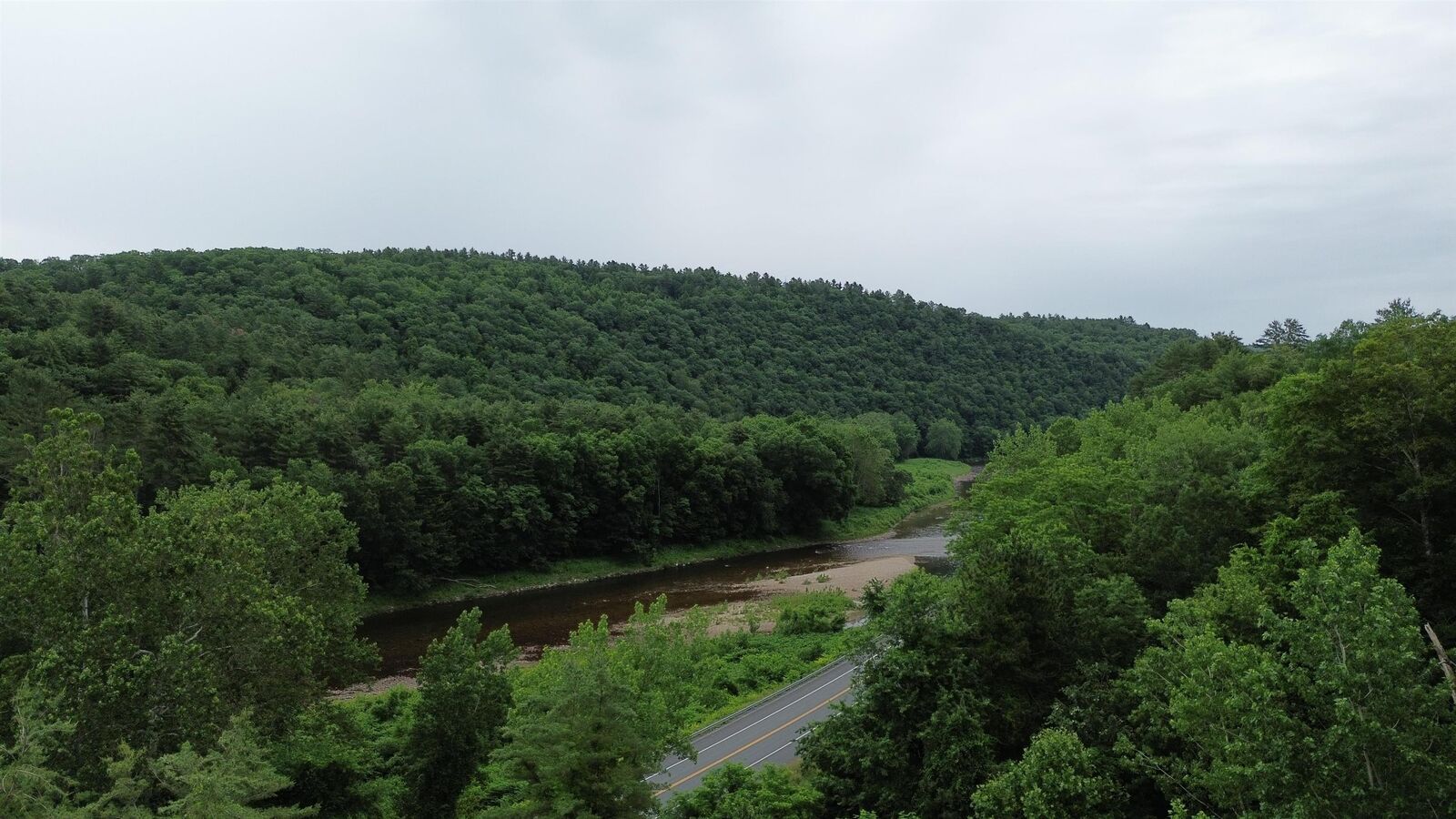Property Photo: 680 West River Road VT 05301