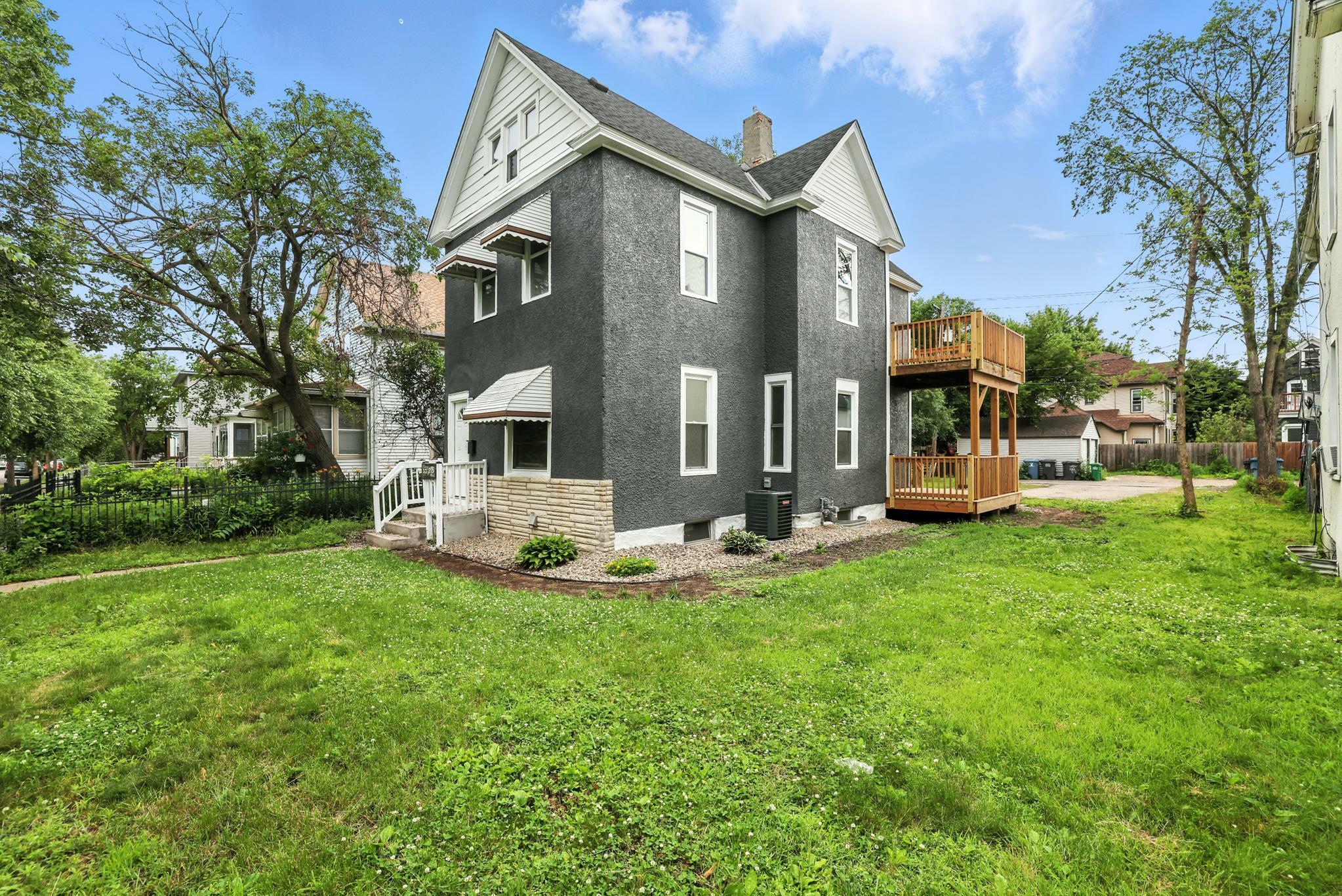 Property Photo:  3325 5th Avenue S  MN 55408 
