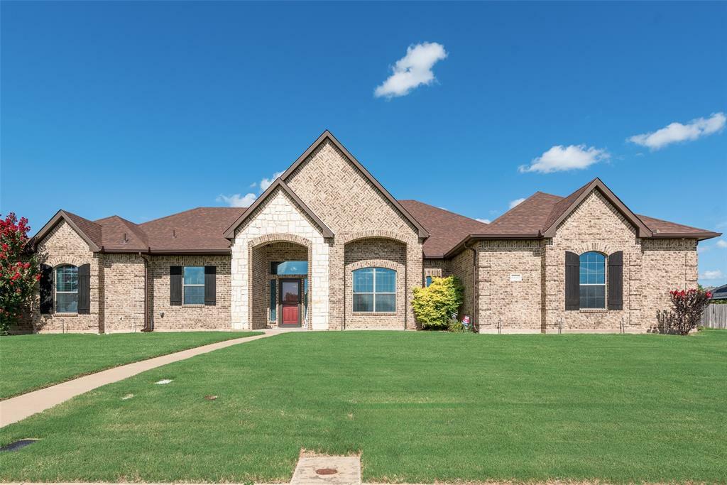 Property Photo: 6430 Fox Run Drive TX 76065
