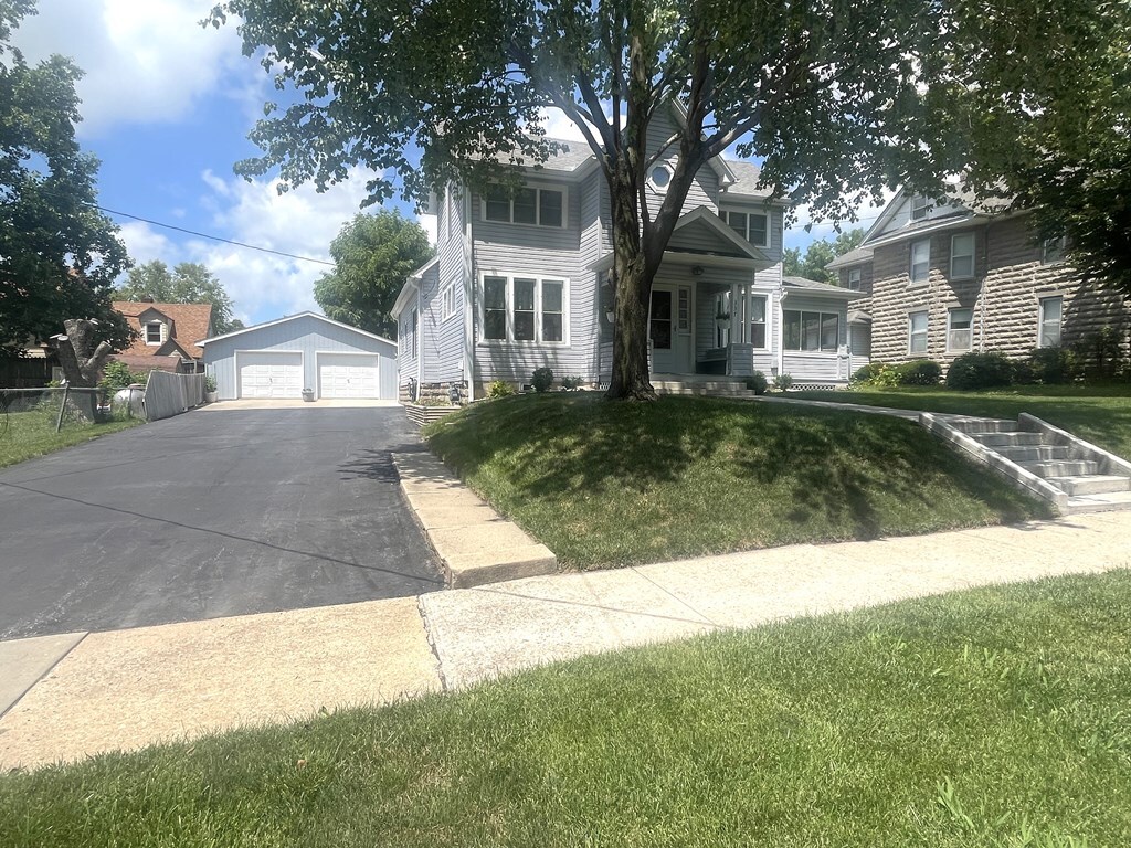 Property Photo: 337 Calhoun Street MO 64601