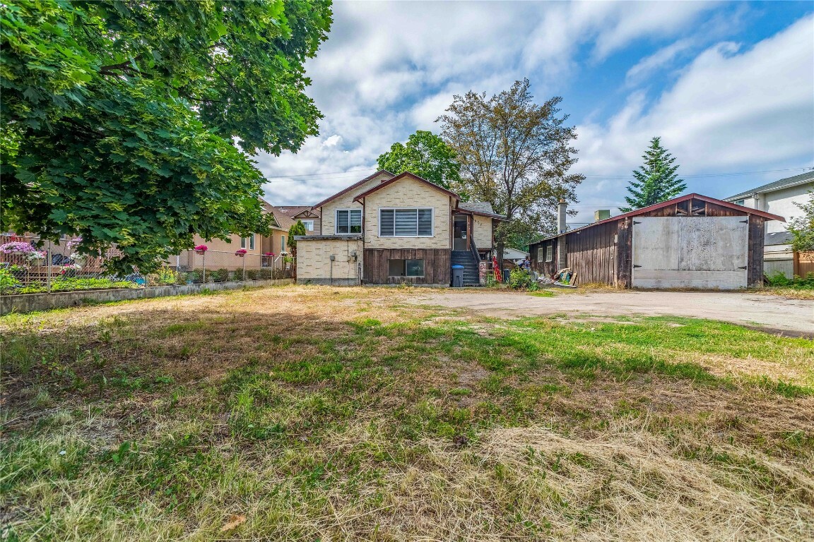 Property Photo: 307 33 Highway E BC V1X 2A4