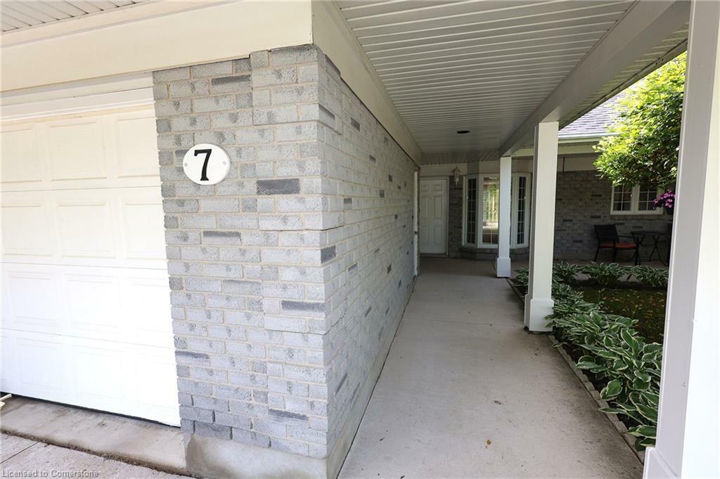 Property Photo: 21 Foell Street 7 ON N3A 2V6