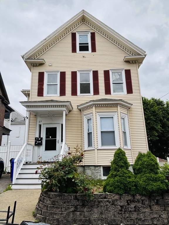Property Photo: 27 Howard St 2 MA 02148