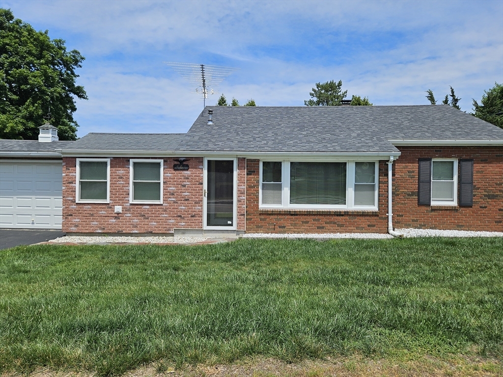 Property Photo:  461 River Rd  RI 02865 