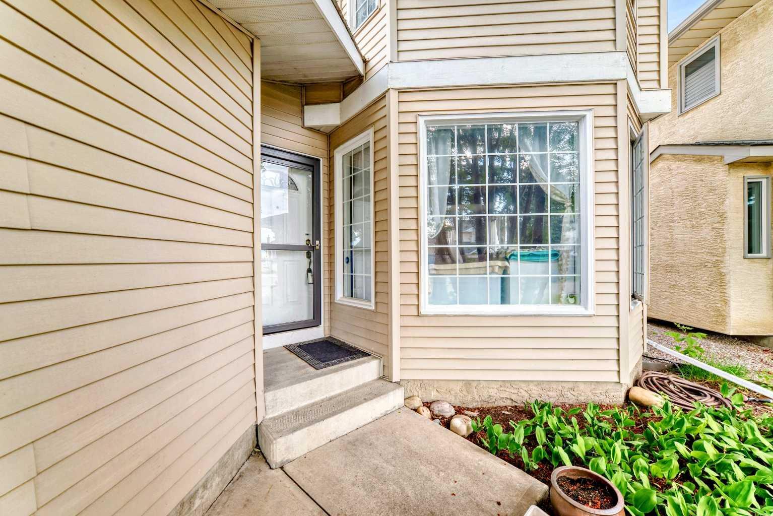 Property Photo: 77 Eldorado Close NE AB T1Y 6T2