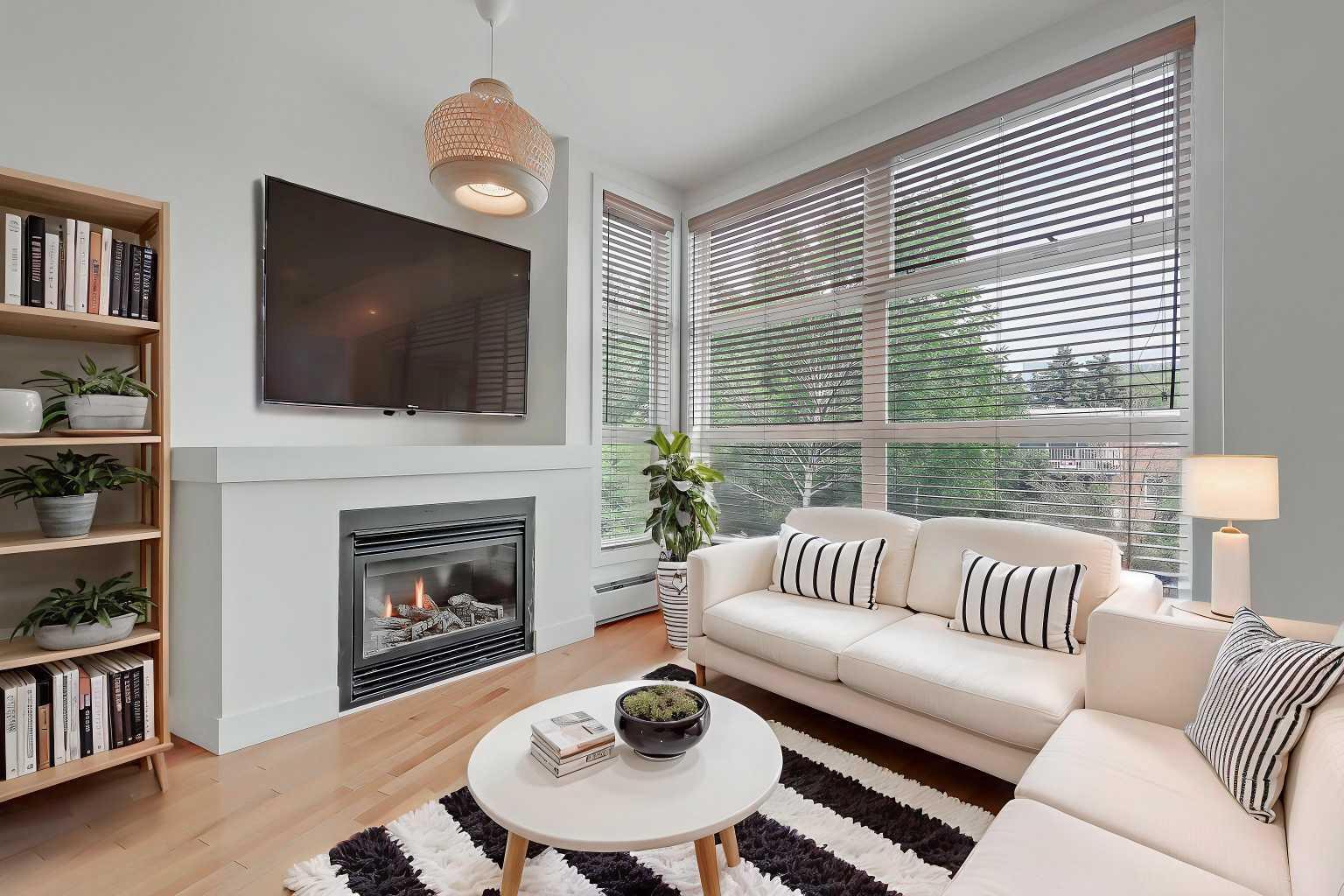 Property Photo: 315 24 Avenue SW 306 AB T2S 3E7