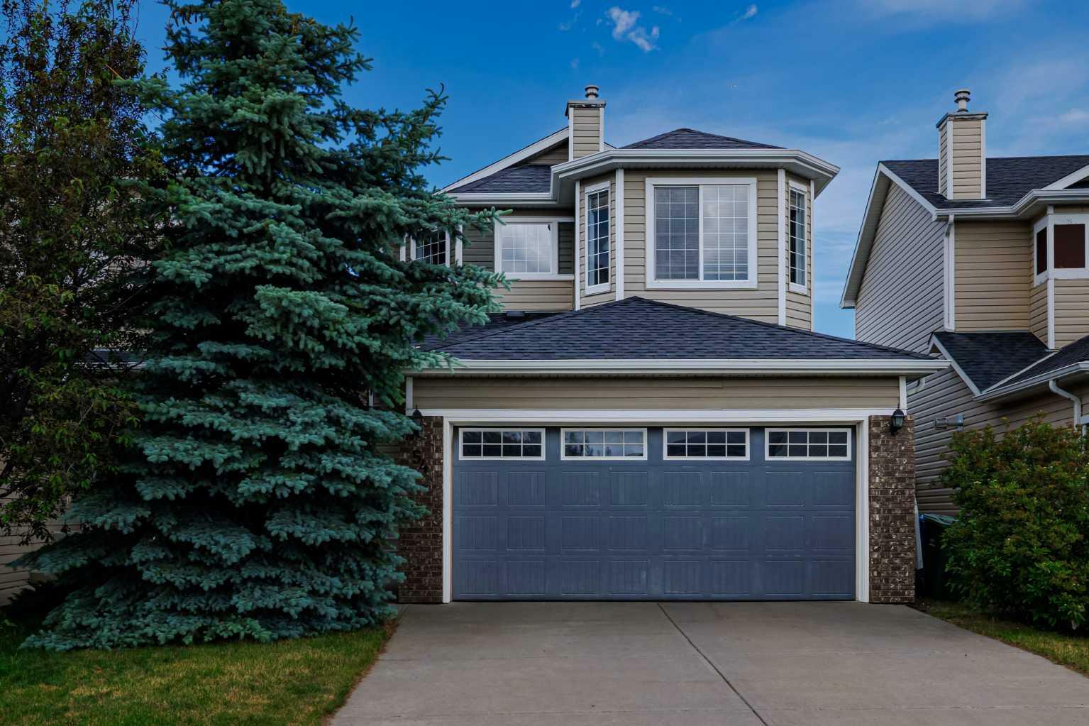 Property Photo: 54 Royal Elm Drive NW AB T3G 5P7