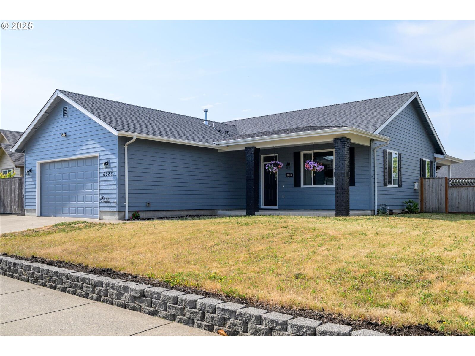 Property Photo:  6023 Mondavi Ln  OR 97402 