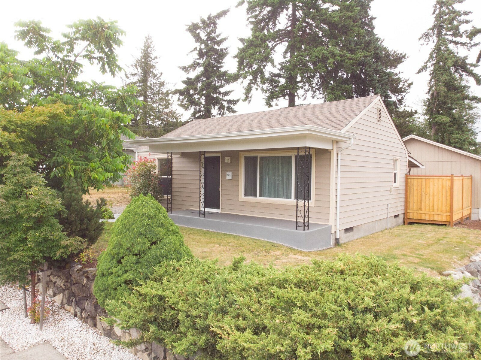 Property Photo:  5825 S Alaska Street  WA 98408 