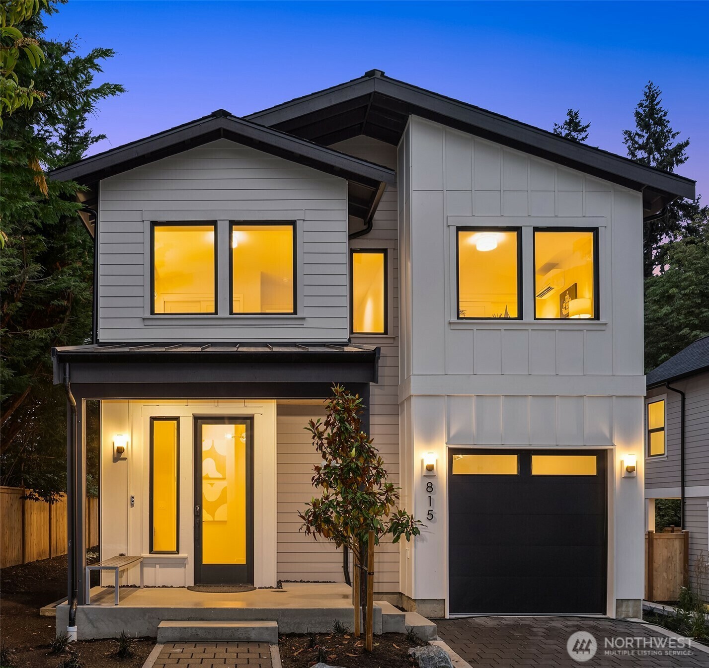 815  18th Avenue W  Kirkland WA 98033 photo