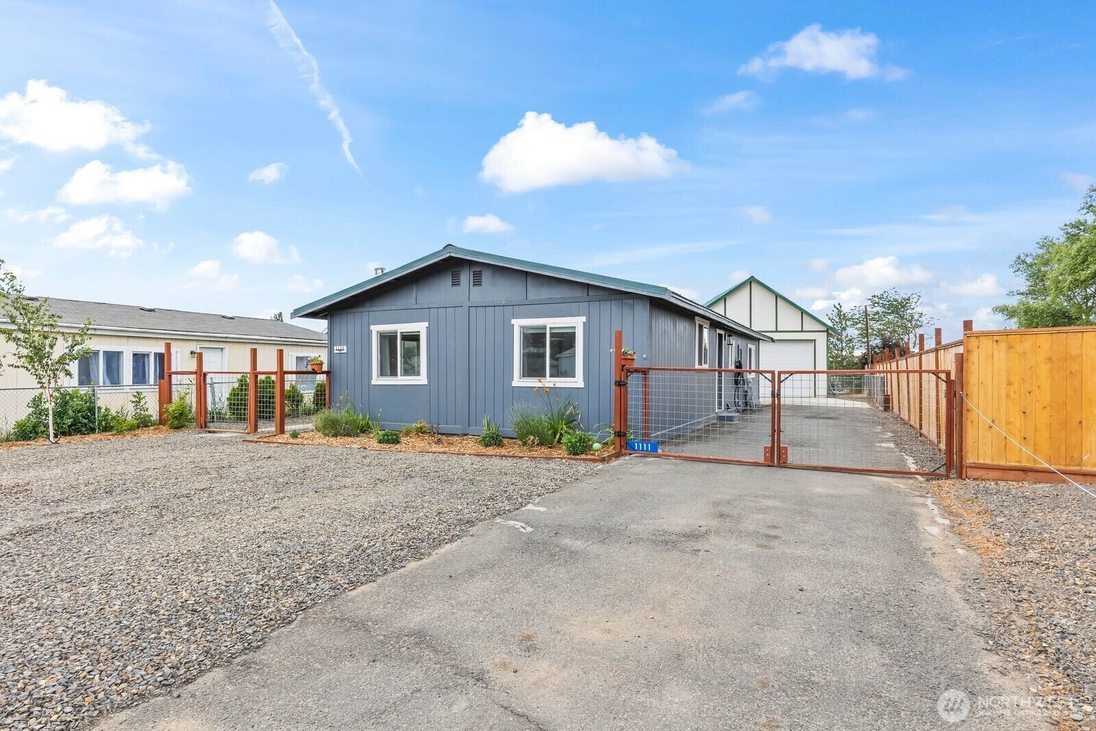 1111  Jennie Circle  Kittitas WA 98934 photo