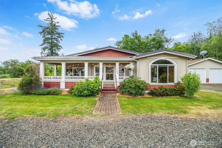 Property Photo: 3348 Hidden Pond Drive WA 98248