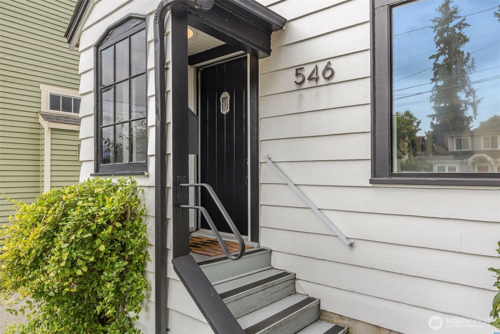 Property Photo: 546 NE 84th Street WA 98115