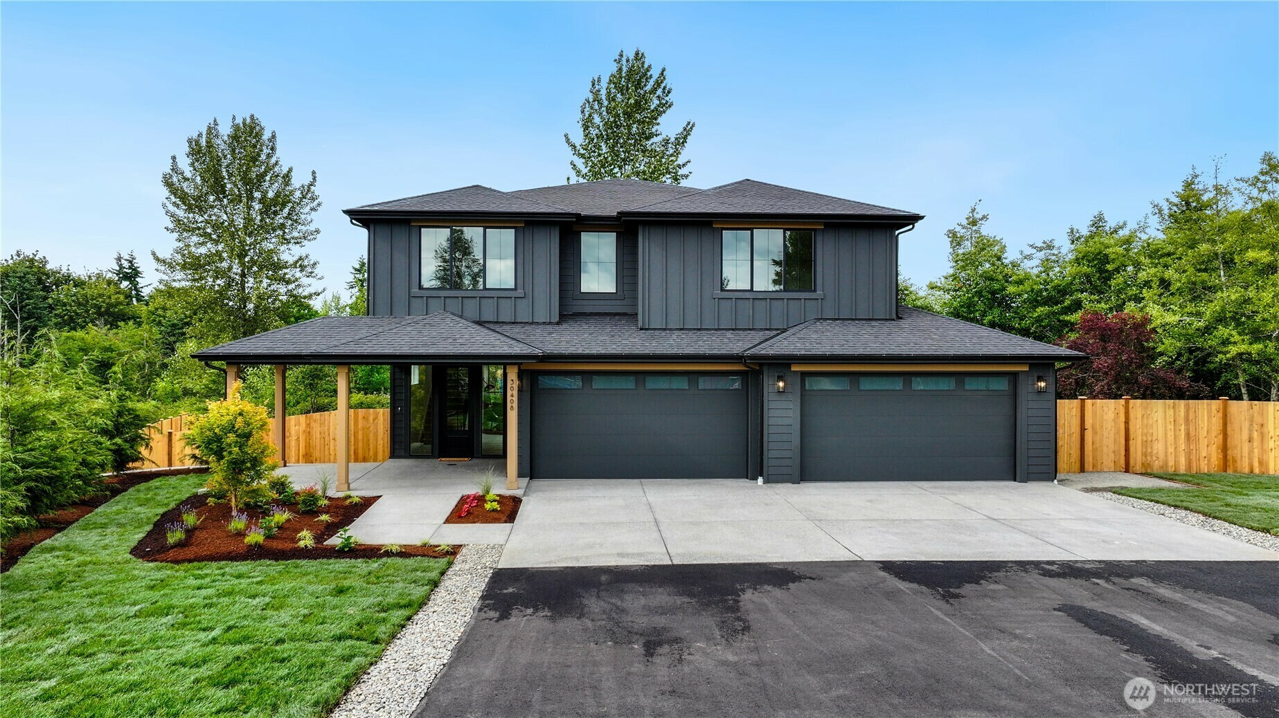 Property Photo: 30408 132 Avenue SE WA 98092