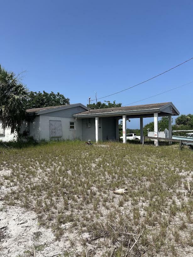Property Photo: 200 River Palm Drive FL 34946