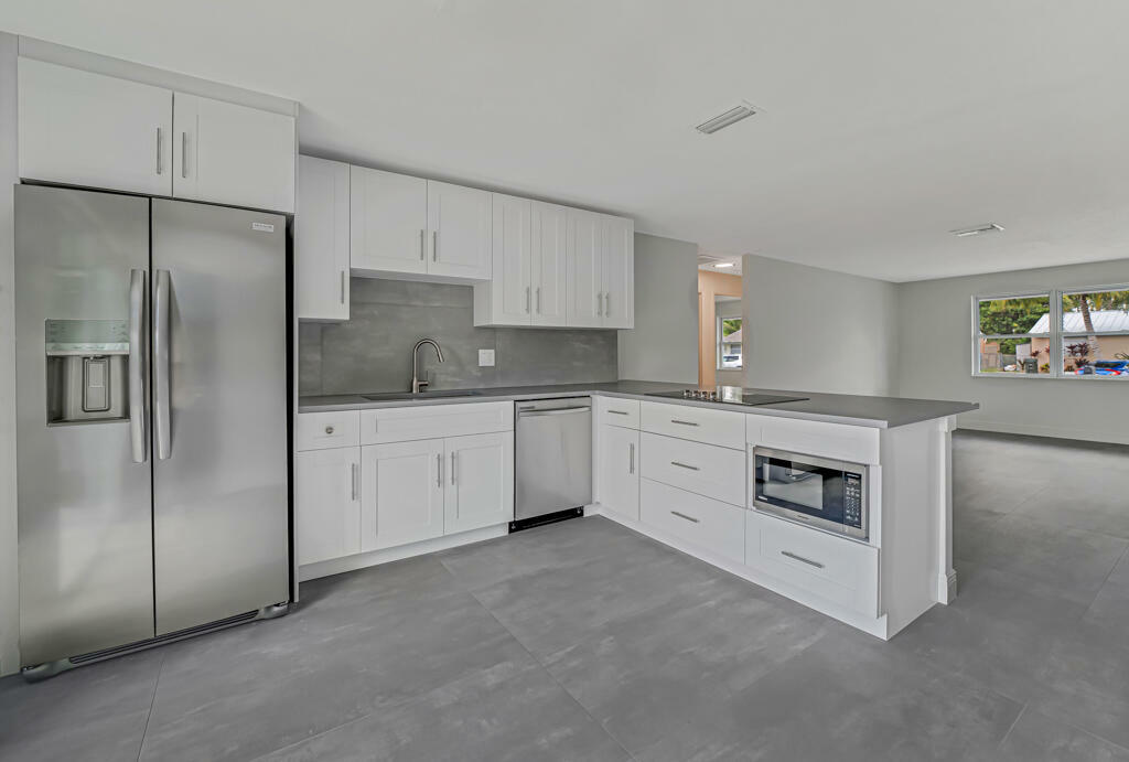 4806 Gladiator Circle  Greenacres FL 33463 photo