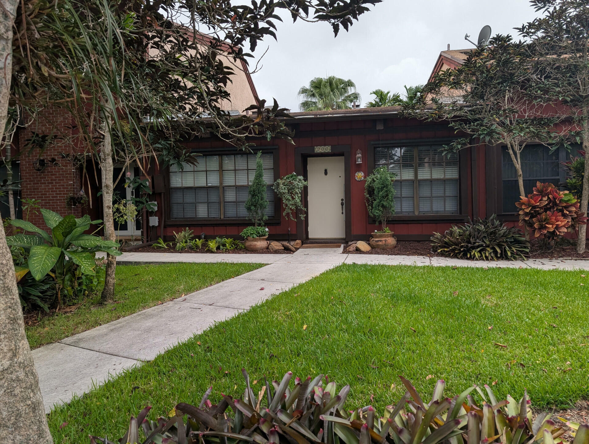 2904 N 35th Terrace  Hollywood FL 33021 photo