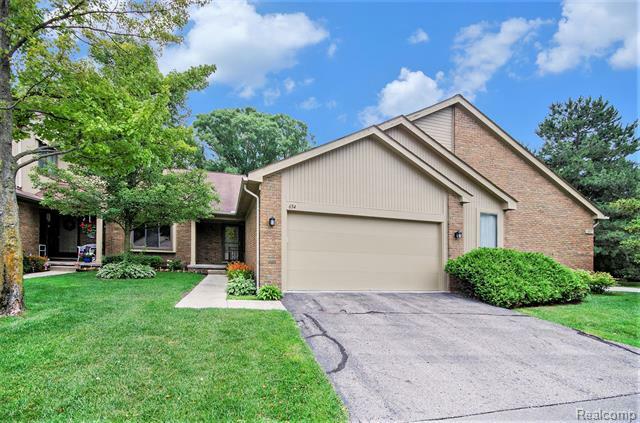 654 Tennyson  Rochester Hills MI 48307 photo