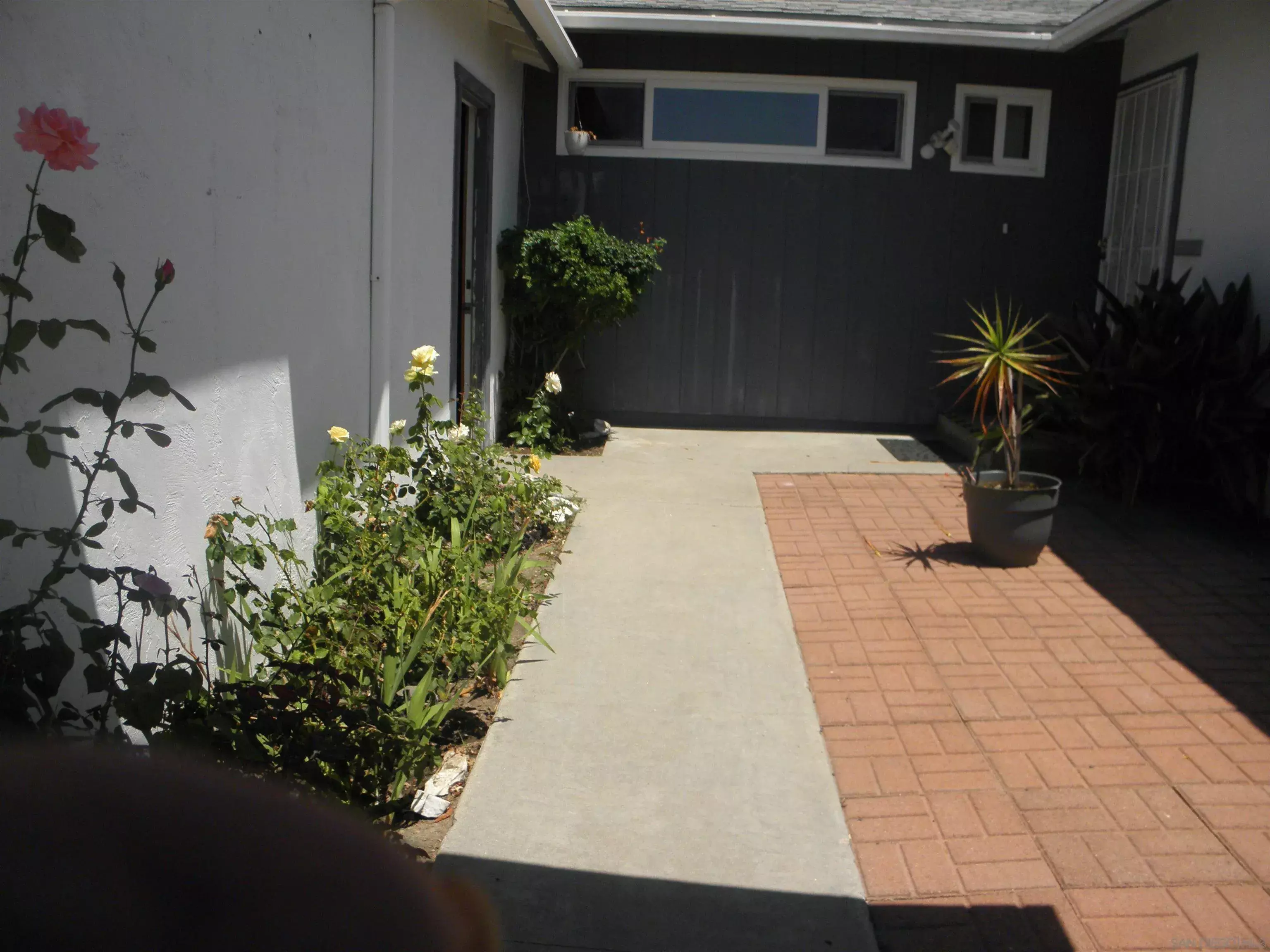 Property Photo: 6707 Mineral Dr CA 92119