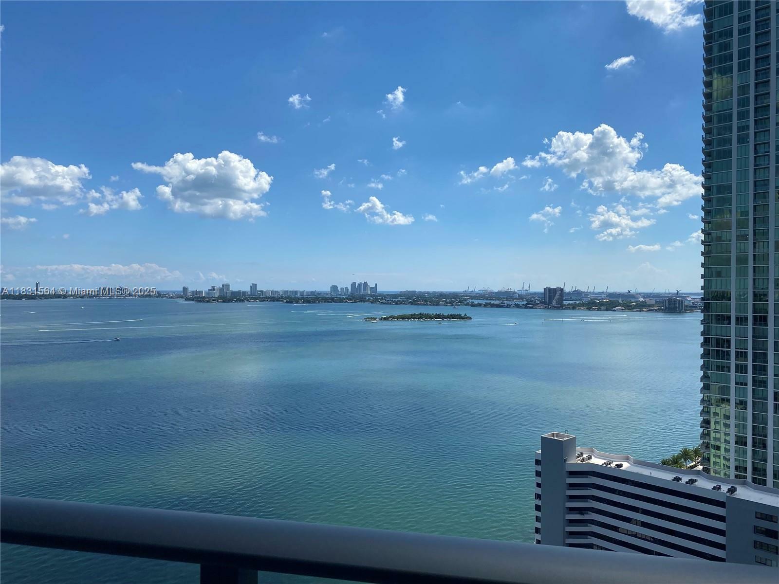 Property Photo: 650 NE 32nd St 2305 FL 33137