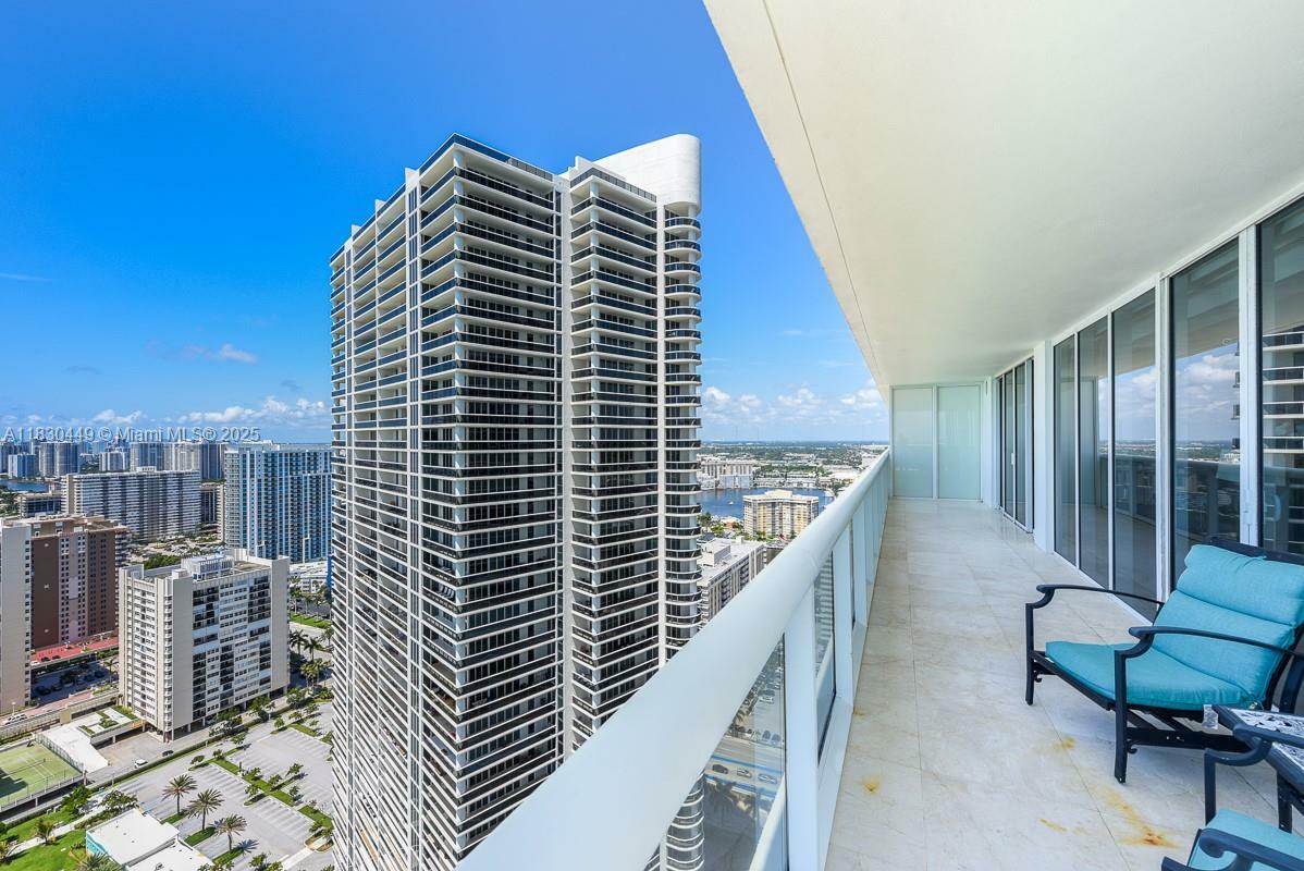 Property Photo: 1830 S Ocean Dr 3402 FL 33009