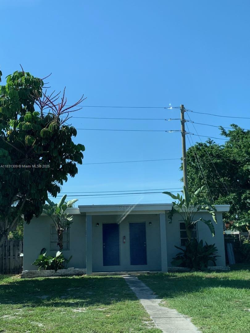 Property Photo:  2123 Wilson W  FL 33020 