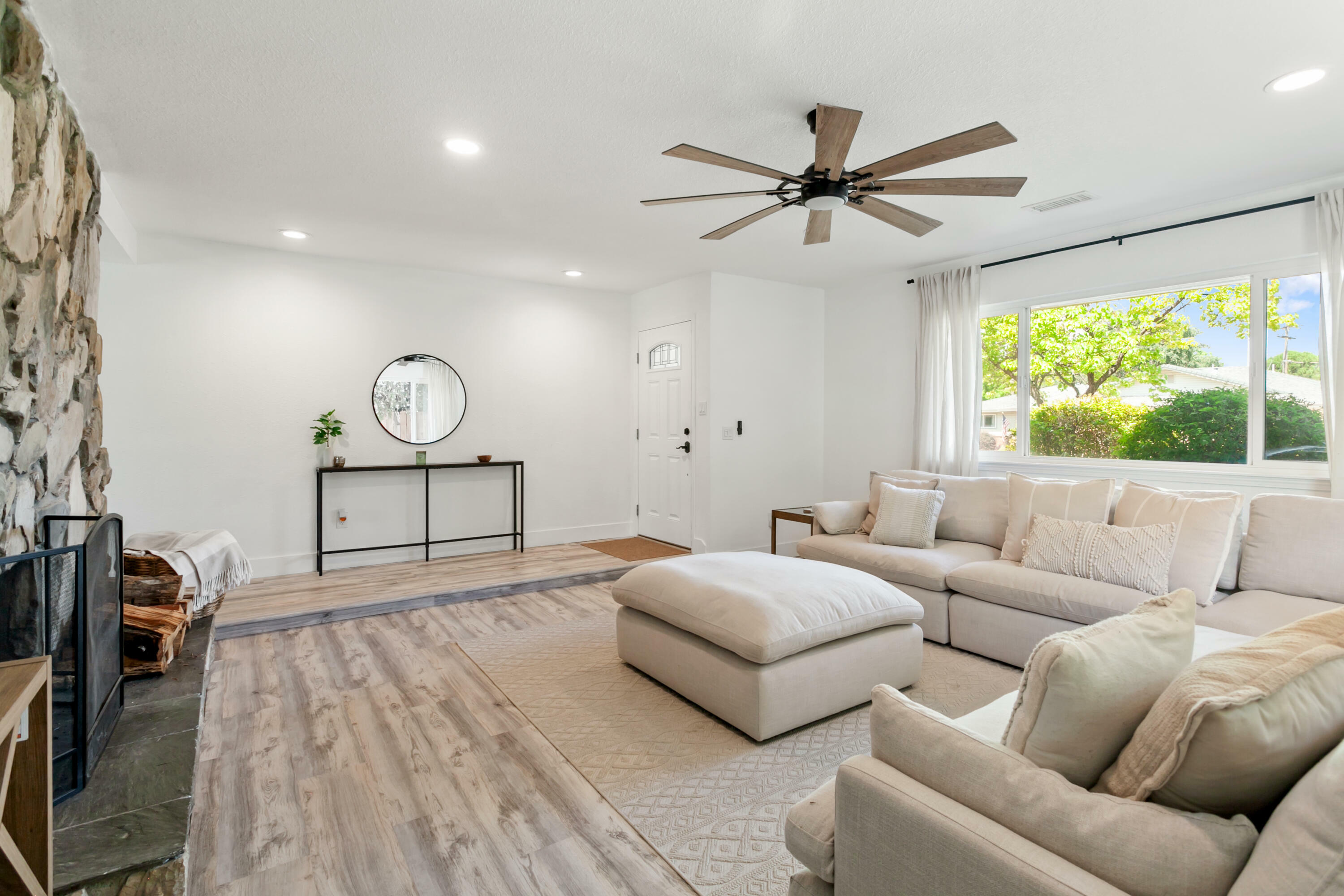 Property Photo:  4135 Oro Street  CA 96001 