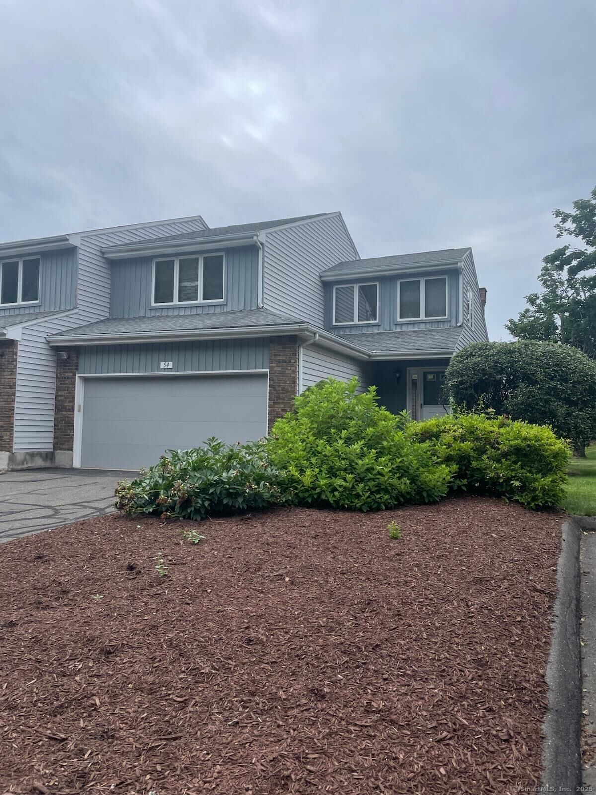 Property Photo: 54 Ivy Lane 54 CT 06074