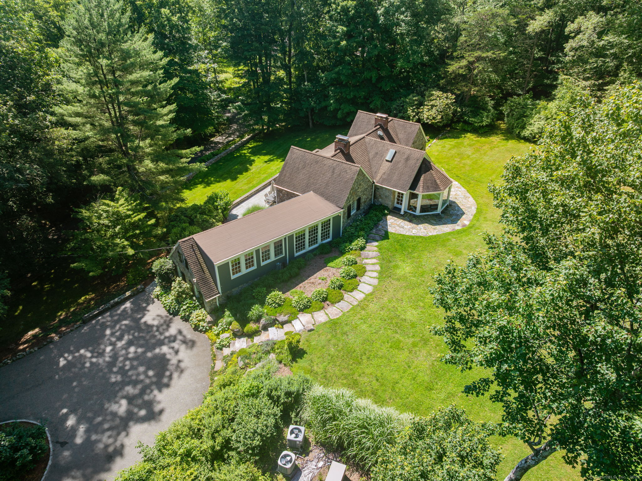 Property Photo: 760 Valley Road CT 06840