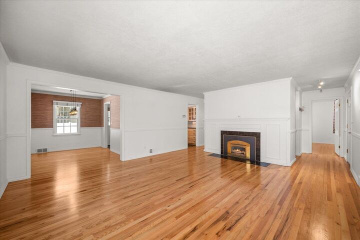 Property Photo: 2507 S Hatch St WA 99203-3367