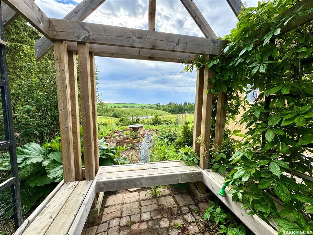 Property Photo: 305 Evergreen Place SK S0M 2Y0