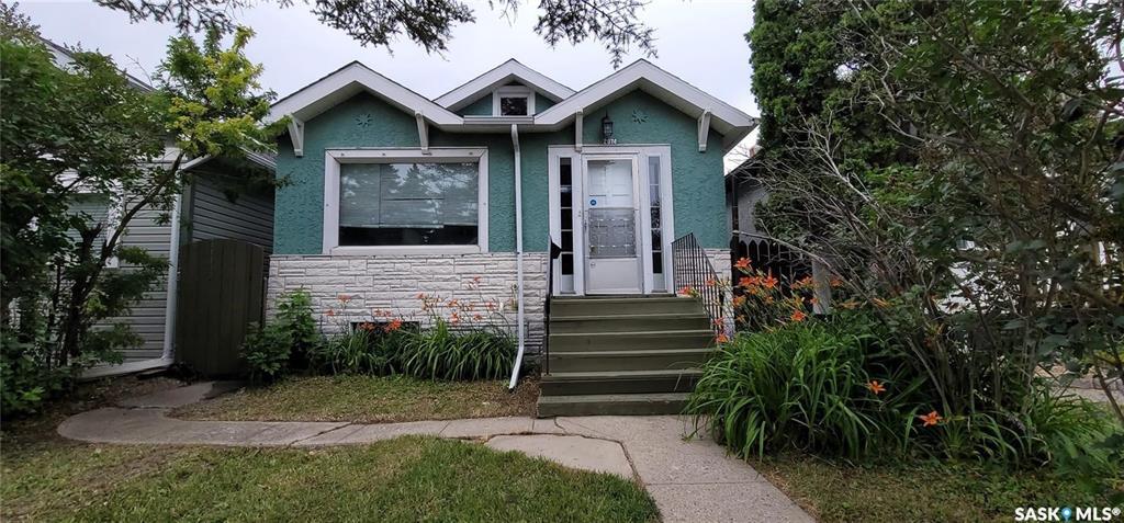 Photo de la propriété: 2074 Quebec Street SK S4P 1J9