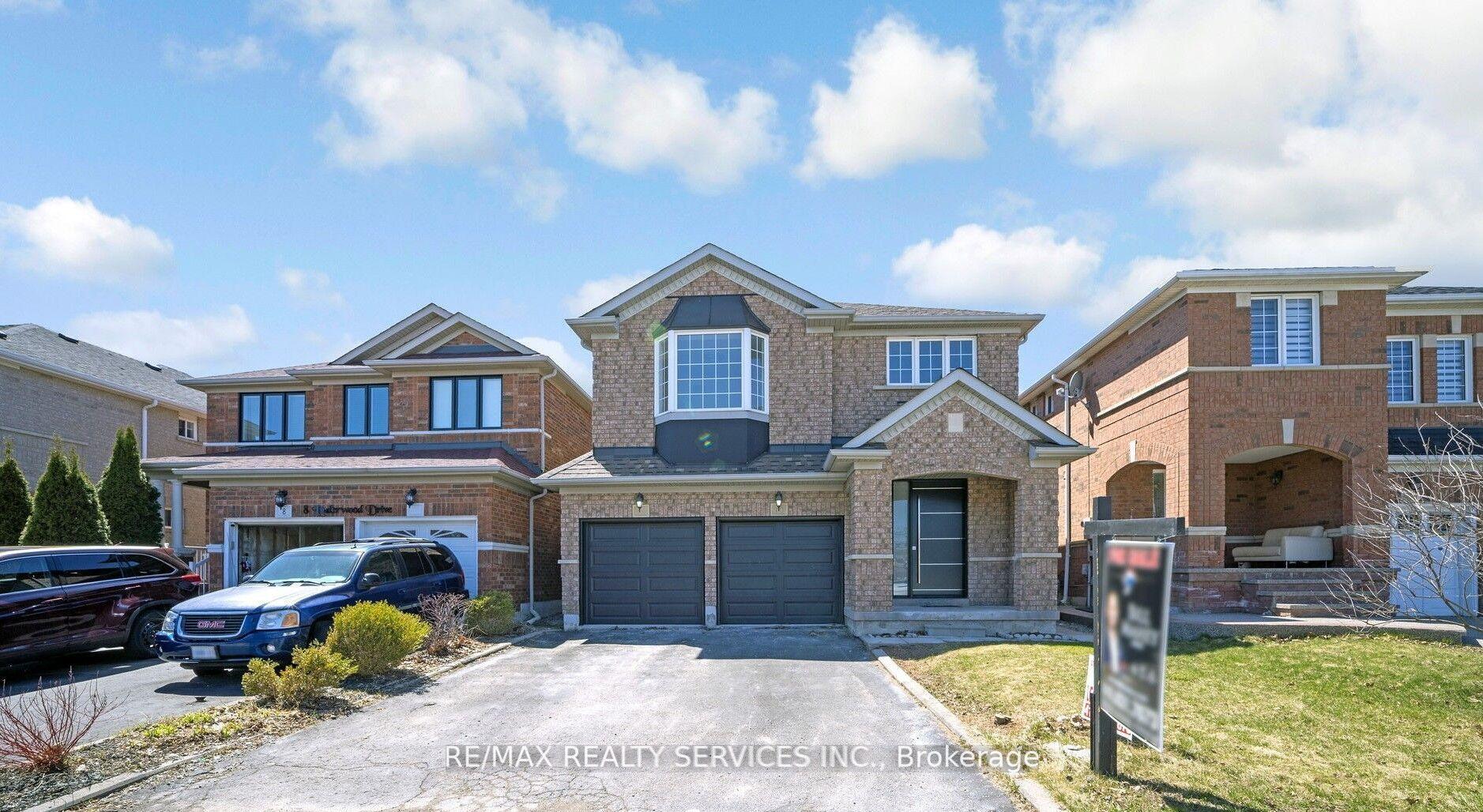 Property Photo: 10 Linderwood Drive ON L7A 1R7