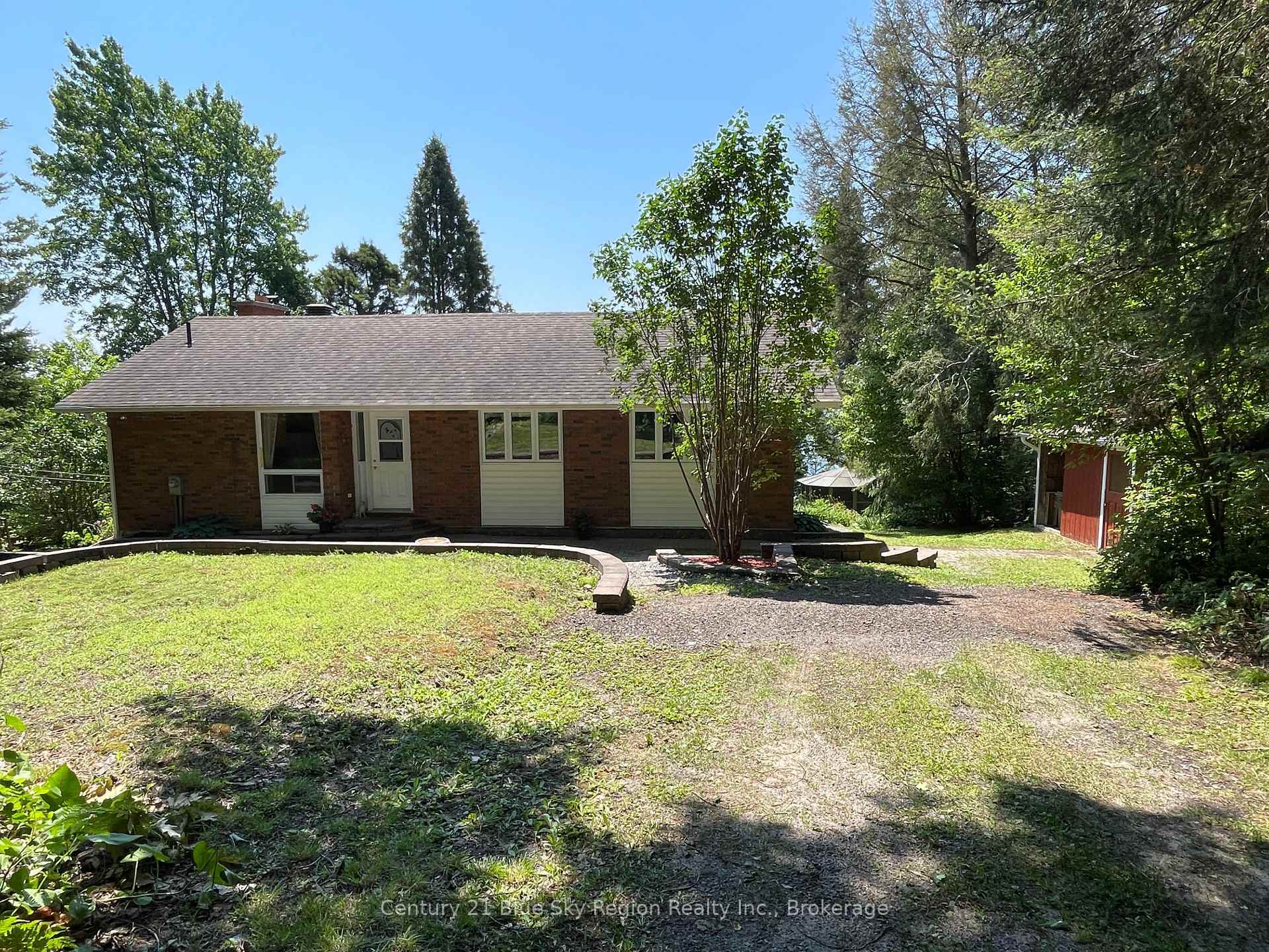 Property Photo:  773 Anita Avenue  ON P1C 0A8 