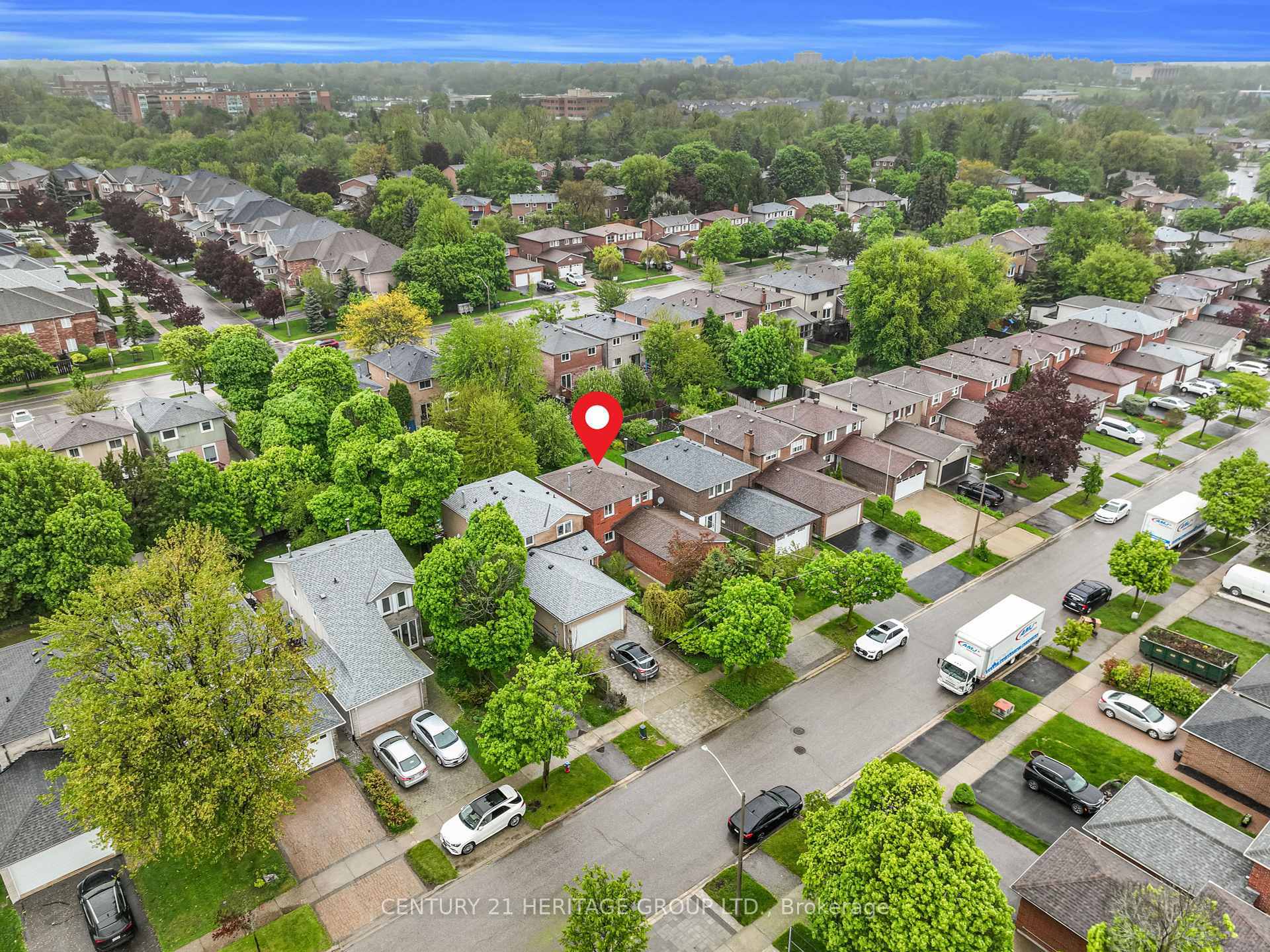 Property Photo:  48 Gray Crescent  ON L4C 5V5 